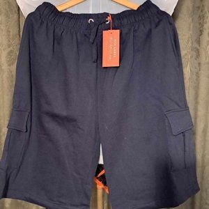 FLEECE SHORTS WITH POCKETS